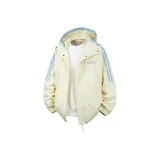 Светло-желтый