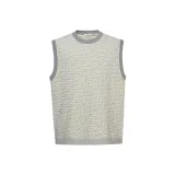 Светло-желтый