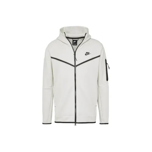 Nike Белые Мужские Куртки