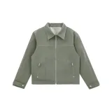 Светло-зеленый цвет травы