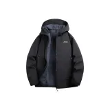 Яркий черный