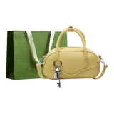 Желтая сумка для покупок с украшением