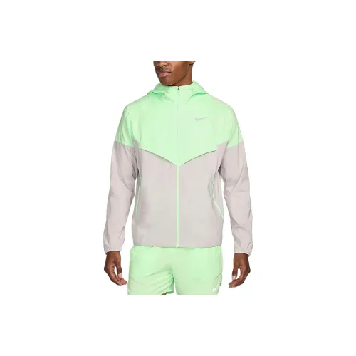 Nike WINDRUNNER Repel Беговые Куртки и Пальто Мужские Светло-Зеленые