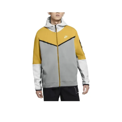 Nike Желтые Мужские Куртки