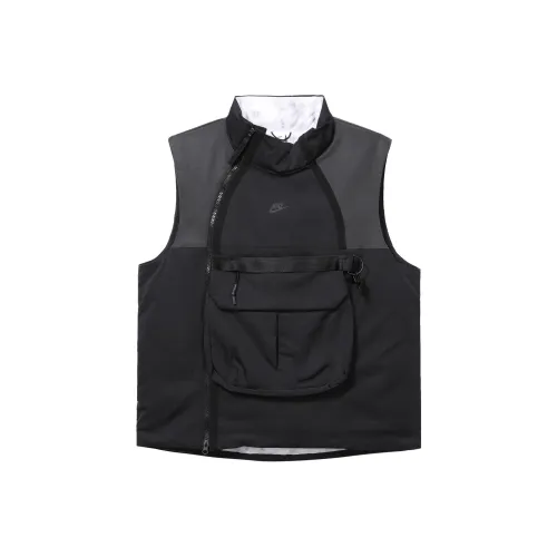 Nike SPORTSWEAR TECH PACK Черные мужские жилеты