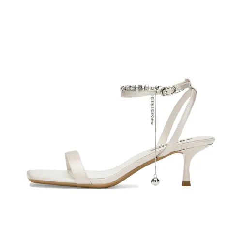 73Hours с встроенным Follow Свет One Ремень Сандалии Женские