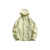 Светло-жёлтый