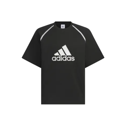 Adidas Originals Значок T Рубашка Мужская Черная