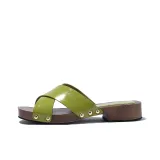 Оливковый зеленый