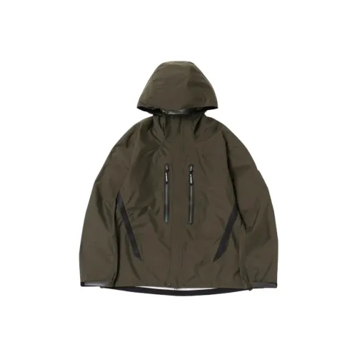 And Wander Куртки и Пальто Унисекс Хаки