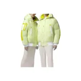 Светло-желтый