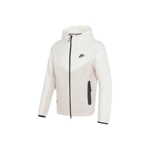 Nike Sportswear Куртки и Пальто Мужские Хаки