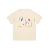 Светлый бежево-абрикосовый.