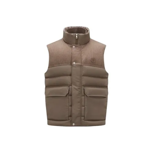MONCLER Коричневый Мужской Жилеты
