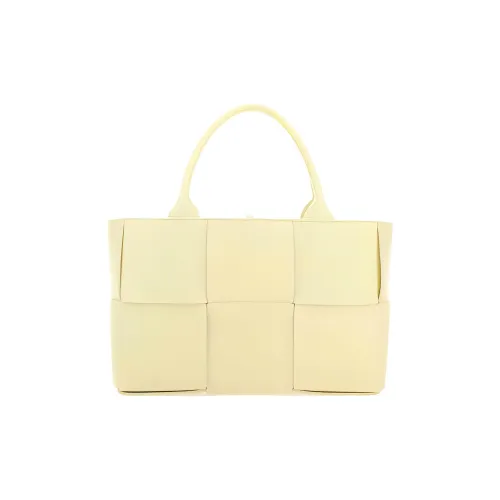 Bottega Veneta Arco Овечья шкура Тоут Сумка Сумка для покупок Сумка через плечо Сумка Мини Женская Кремовая