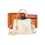 Вышитая версия - экрю