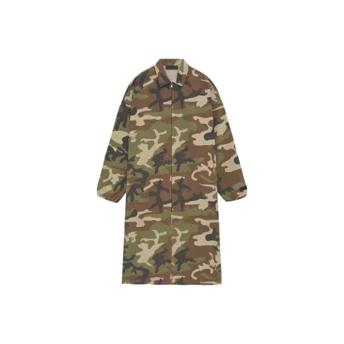 Fear of God ESSENTIALS Зеленый камуфляж/WOODLAND CAMO Мужское пальто