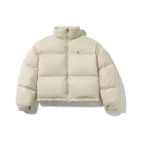 Молочно-белый