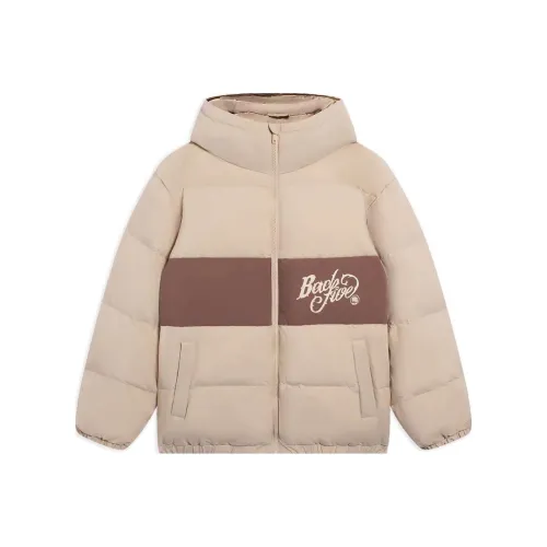 Мужская пуховая куртка молочно-коричневый цвет