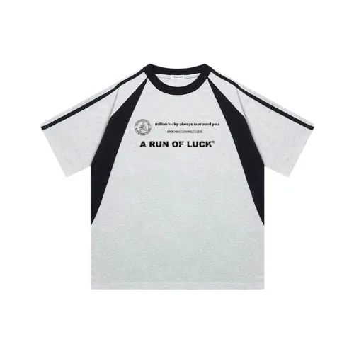 A RUN OF LUCK Унисекс Футболка