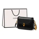 Чёрный [С подарками Bearbrick Подвеска]