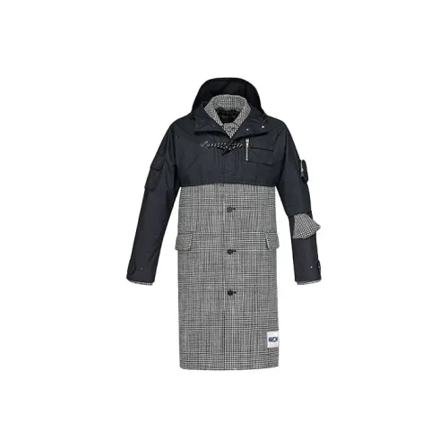 MCM Мужское пальто черного цвета