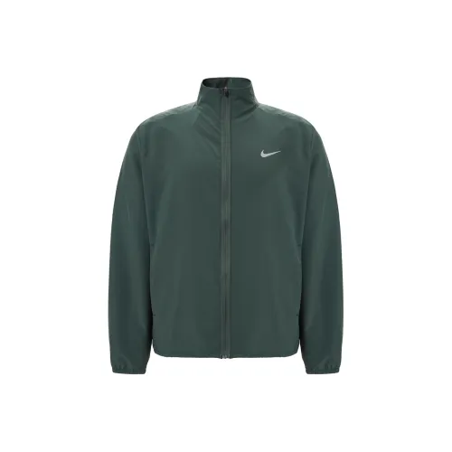 Nike Куртки и Пальто Мужские Винтаж Зеленый
