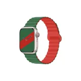 Армейский зеленый и красный.