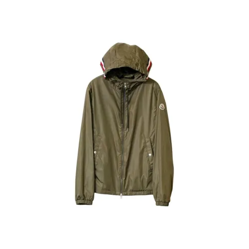 Moncler Мужские куртки темно-зеленого цвета