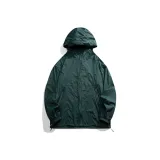 Темно-зеленый