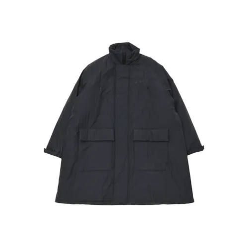 New Balance MET24 Пальто Мужское Черное