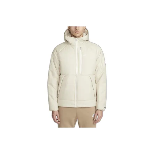 Nike Куртки и Пальто Мужской Бежевый