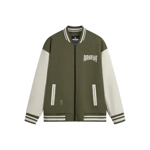 XTEP Бейсбольная куртка Мужская Сосновый зеленый Пыльный хаки