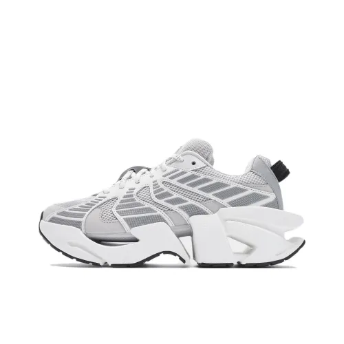 FILA Космос Толстая подошва Низкий топ Белый Серый Мужской
