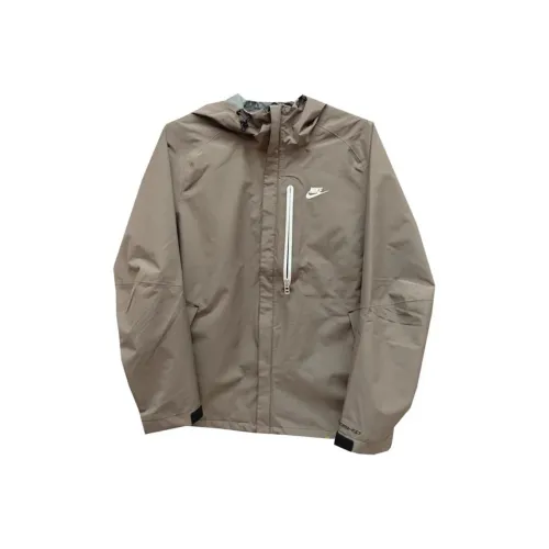 Nike Куртки и Пальто Мужской Коричневый