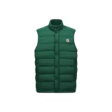 Изумрудный зеленый