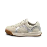 Серебристый