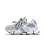 Серебристый