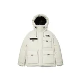 Молочно-белый