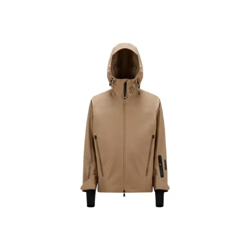 Moncler Куртки и Пальто Мужской Хаки