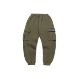 Темно-оливковый зеленый