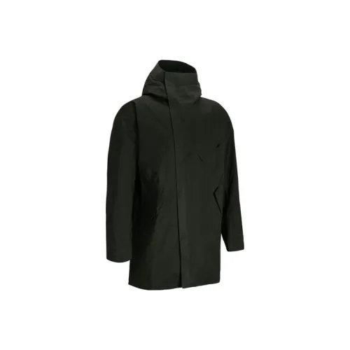 Under Armour Куртки и Пальто Мужское Барокко Зеленый