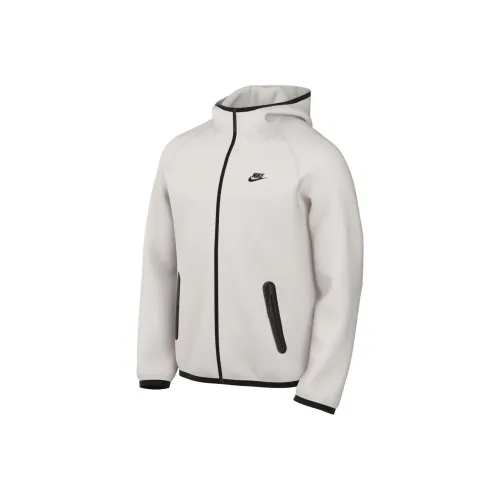 Nike Куртки и Пальто Мужские Серые