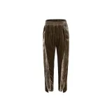 Оливковый зеленый