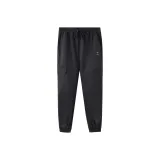 Призрачно черный