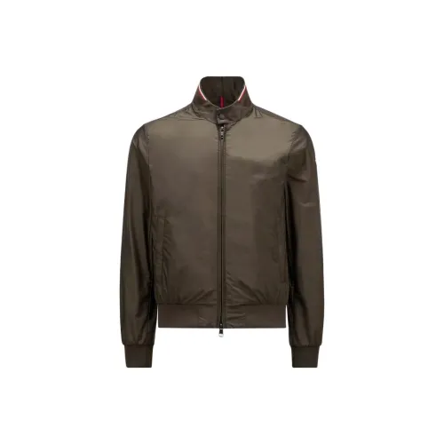 Moncler Куртки и Пальто Мужской Оливково-Зеленый