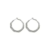 Серебристый