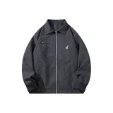 Призрачно черный