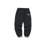 Темно-зеленый