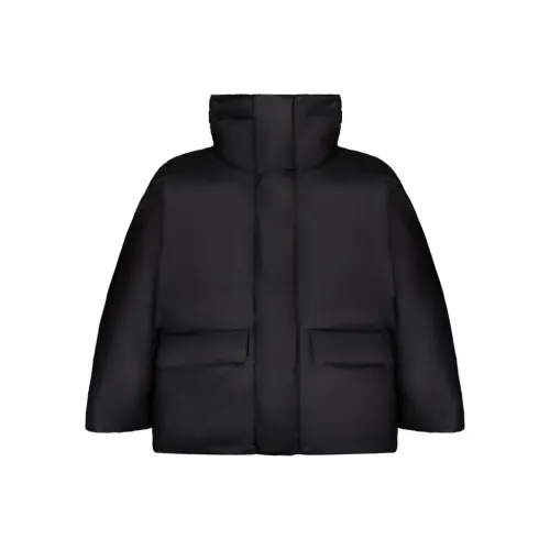 New Balance MET 24 Пуховики и зимние пальто Мужской Черный